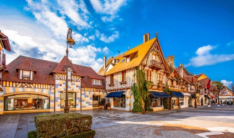Ulysse By Kleidos - Charmant T2 Dans Le Centre De Pont-Audemer Exterior photo